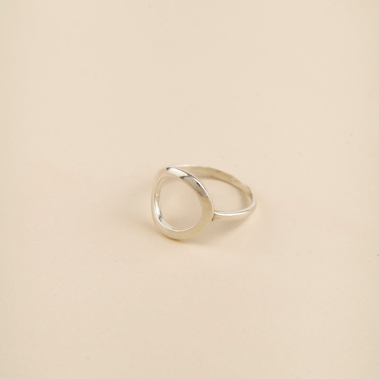 Anel Círculo Vazado