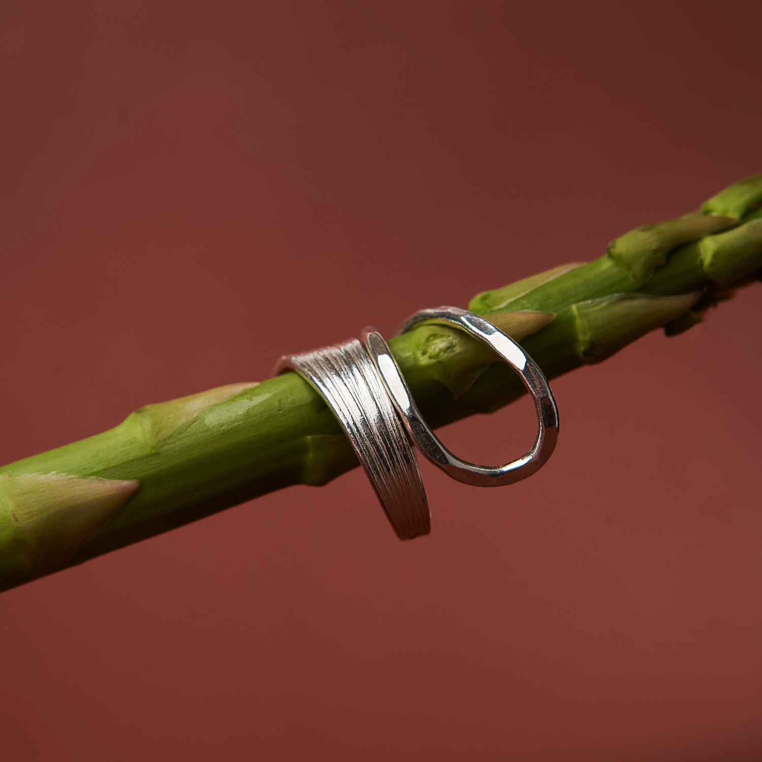 Anel Espiral Martelado Riscado