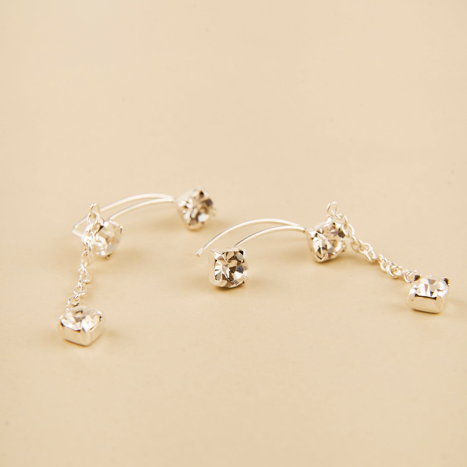 Brincos Corridos 2 Zircónias e Pendente