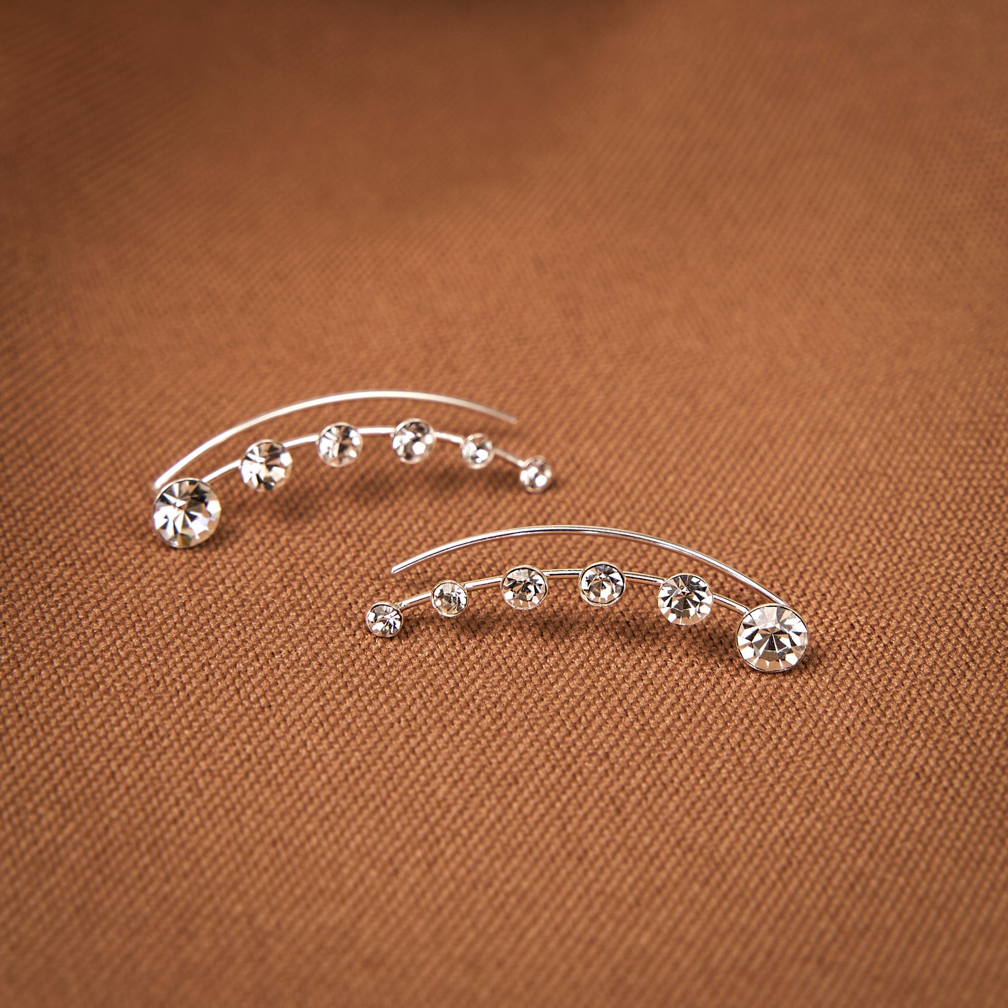 Brincos Corridos 6 Zircónias